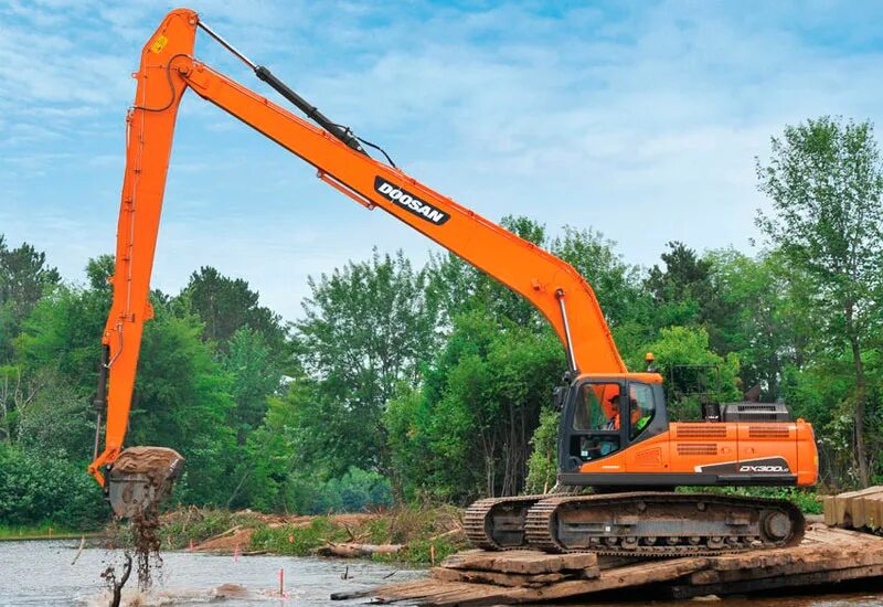 Экскаватор DOOSAN DX 330 LC